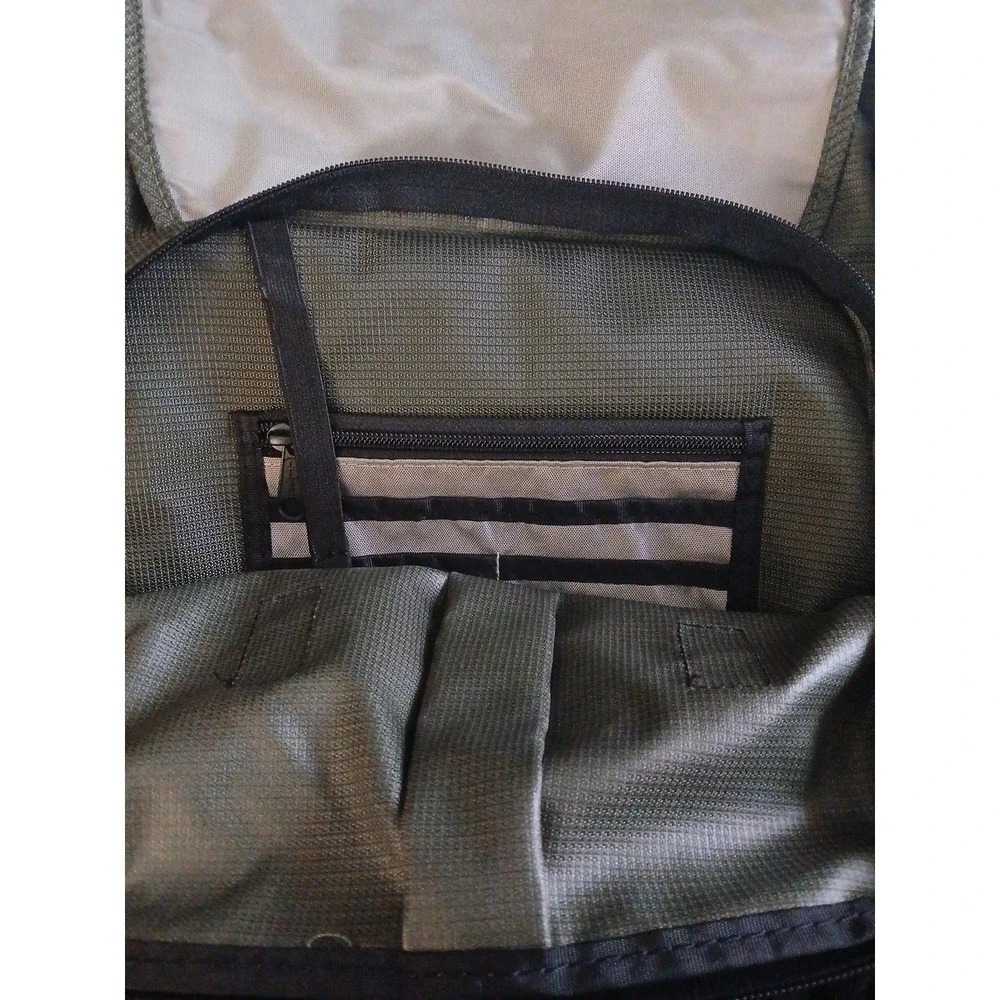 LL Bean Army Green Nylon Messenger Bag